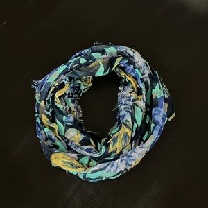 Infinity scarf